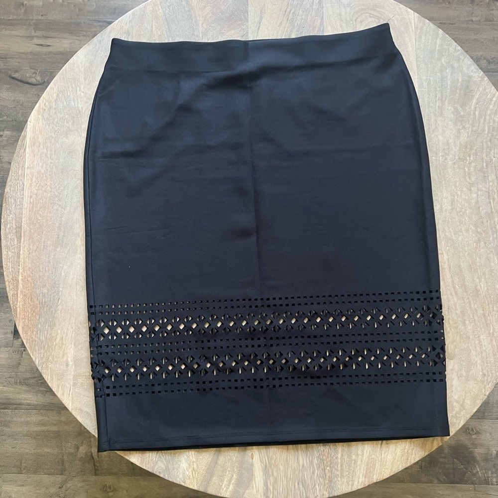 Elegant Black Pencil Skirt